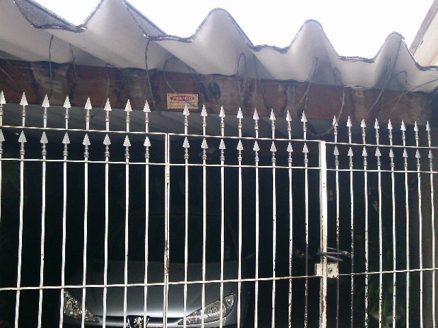  FRAÇÃO IDEAL de propriedade de MAURO CÉSAR MENDES, CPF:022.694.788-27, equivalente a 33,33% (1/3) do imóvelMATRÍCULA Nº 15.773 DO 17º CARTÓRIO DE REGISTRO DEIMÓVEIS DE SÃO PAULO, CONTRIBUINTE: 304.0160153-3.DESCRIÇÃO: A fração ideal referente a 33% (1/3) doimóvel constituído por uma casa e seu